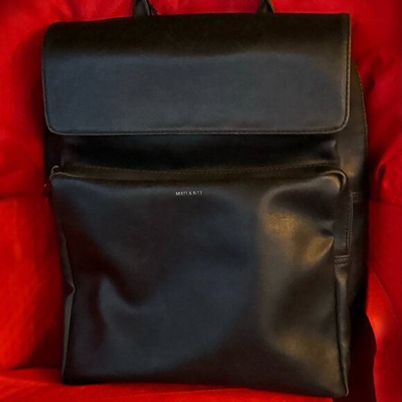 Matt & Nat PAXX Black Vegan Leather Laptop Backpack - Picture 2 of 7